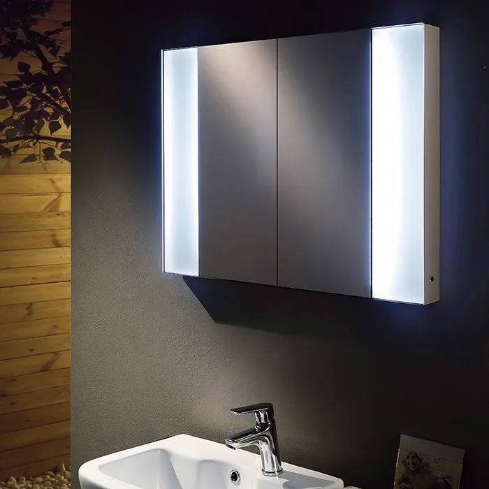 Badezimmerspiegelschrank mit Lichtern